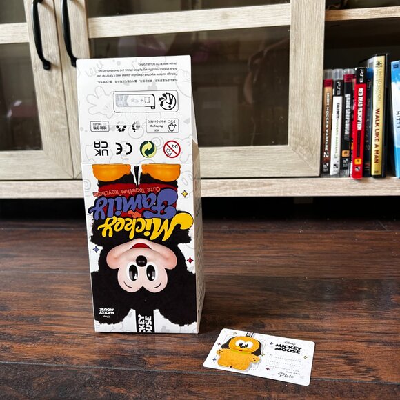 PLUTO- Mickey Family Cute Together Keychain Series- POP MART, 100% AUTHENTIC - Picture 2 of 5